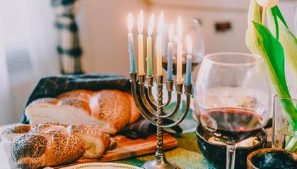 九游娱乐官方-伊朗队中场贝尔特拉在巴黎奥运会上展现出强大的进攻组织能力，伊朗拉什特