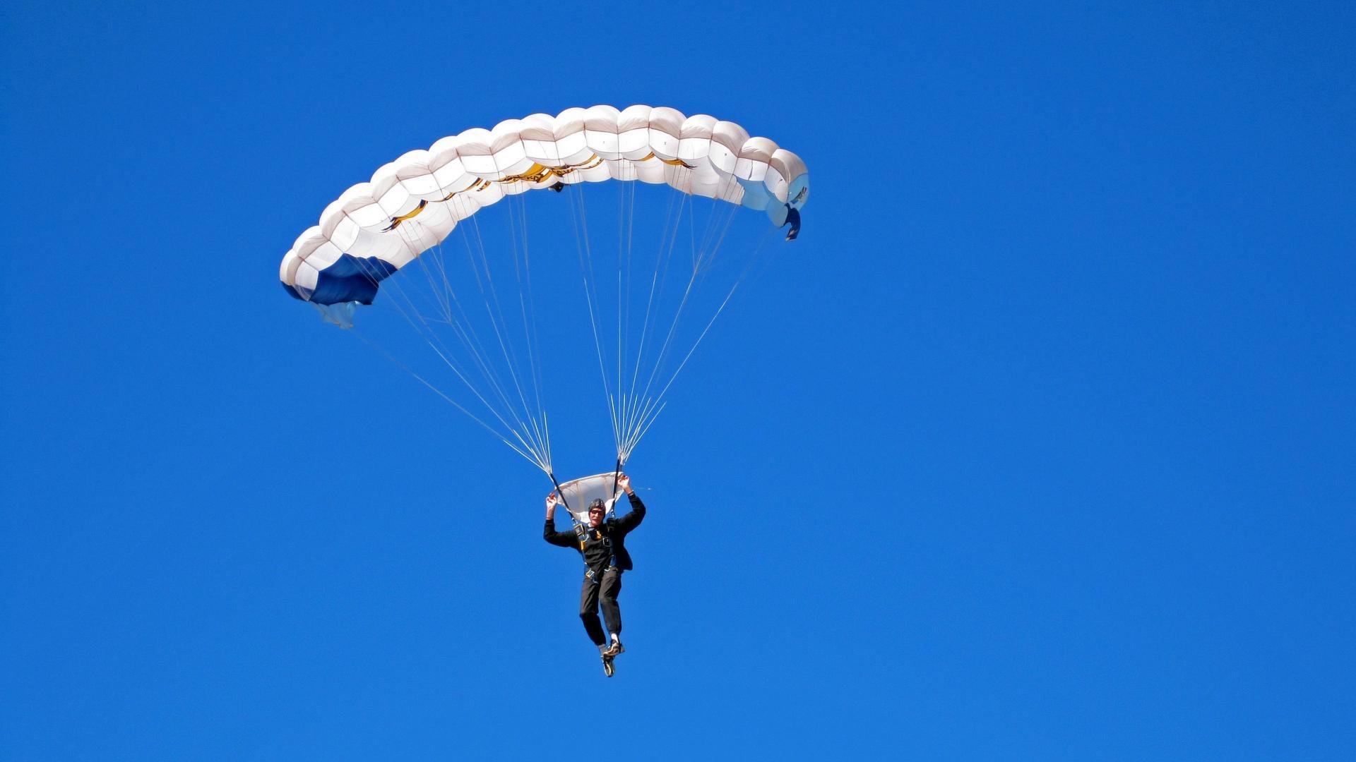 【职业生涯】明星球员的成长故事与未来展望，球星事迹